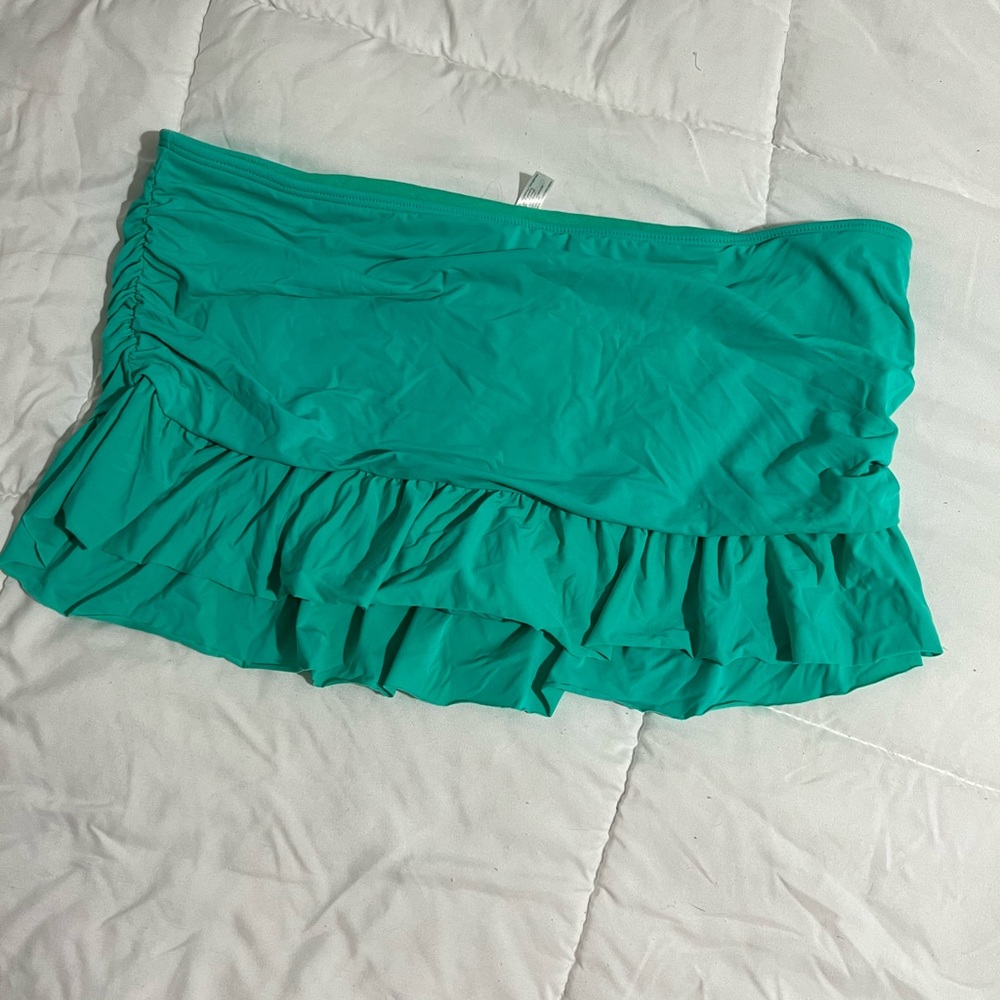Skirted bikini bottom